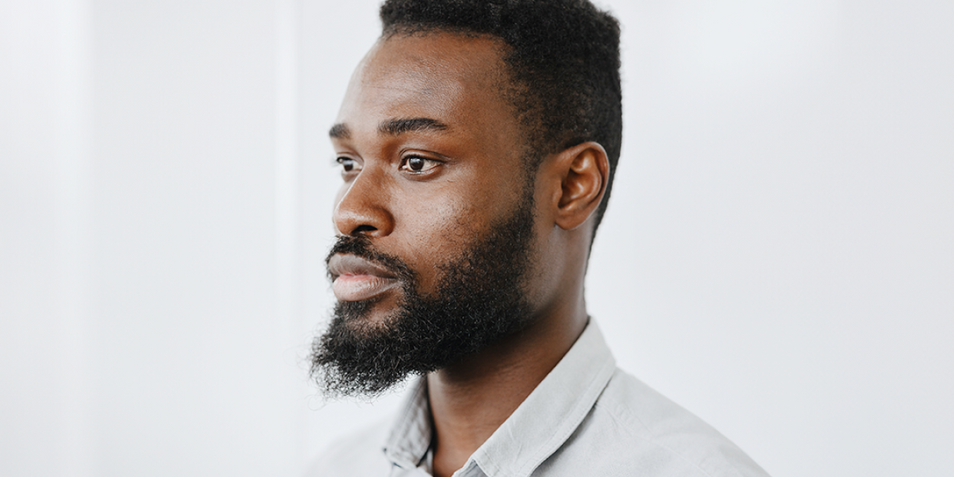 A black guy with full beard